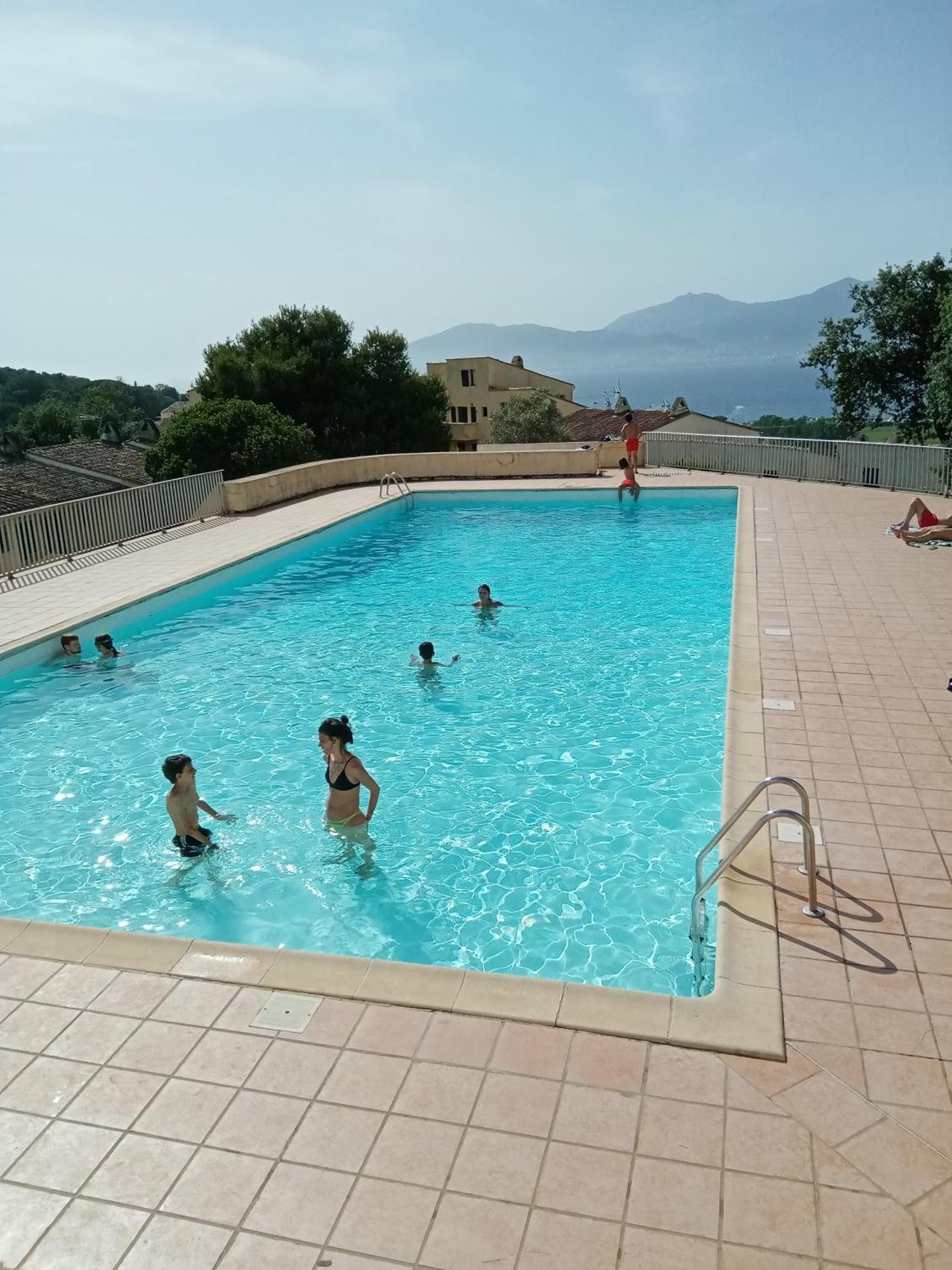 Appart 5 Personnes A Porticcio Avec 2 Piscines Materiel Enfant ,Bebe Clim Exterior foto